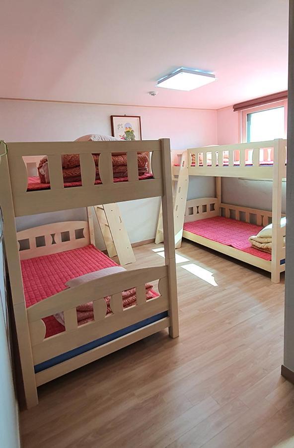 Gilson Guesthouse Сокчо Екстериор снимка